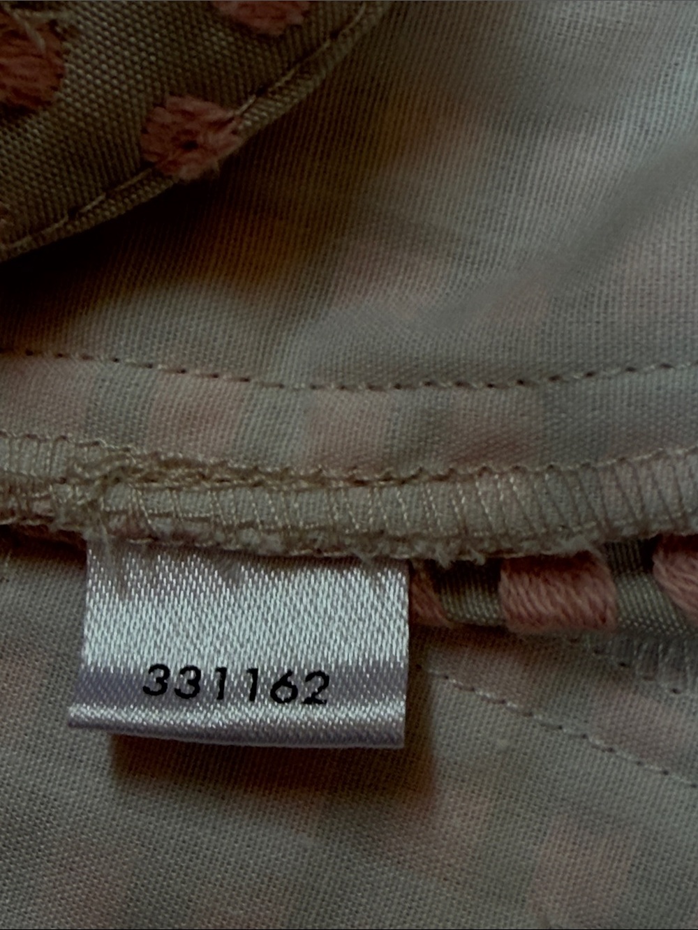 LOFT light tan and pink dot shorts.  Size 8. Great condition. - Picture 3 of 10